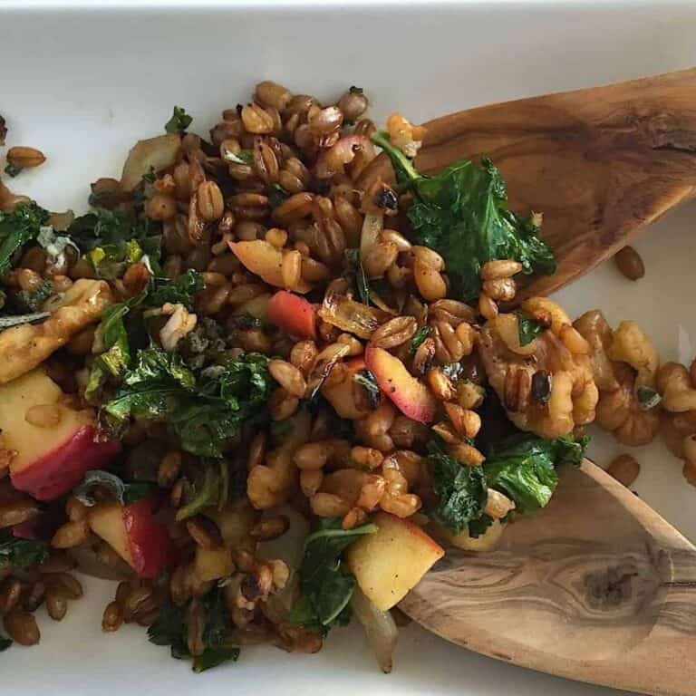 Spelt berry salad with apples and kale.