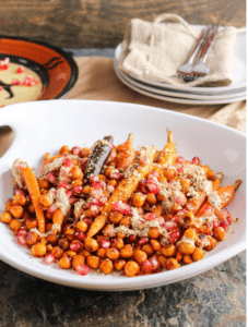 A simple way to try #harissa and #dukkah at home! Harissa Roasted Chickpeas & Carrots