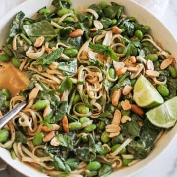 Vegetarian noodles with edamame and peanut sauce.