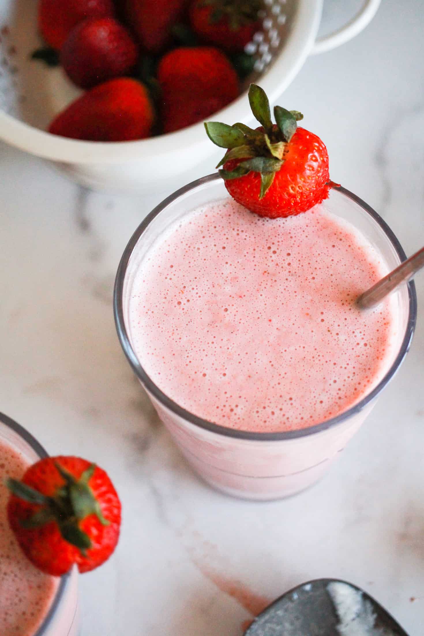 Easy Vegan Strawberry Milkshake