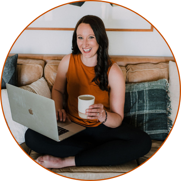 Circular photo of Stephanie McKercher, MS, RDN - plant-forward registered-dietitian and intuitive eating counselor